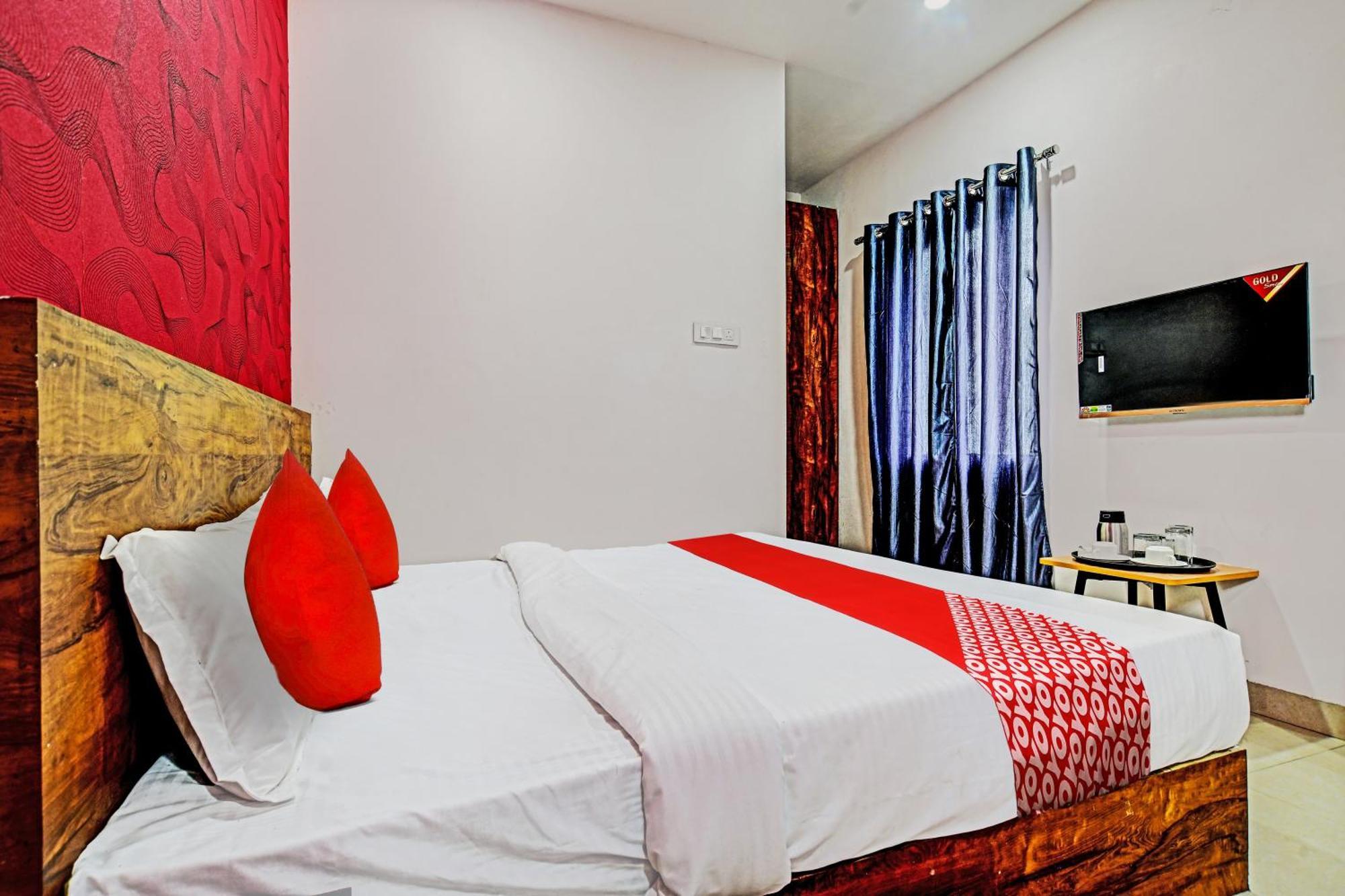 Oyo Flagship Hotel Blue Tick Indore Exterior foto