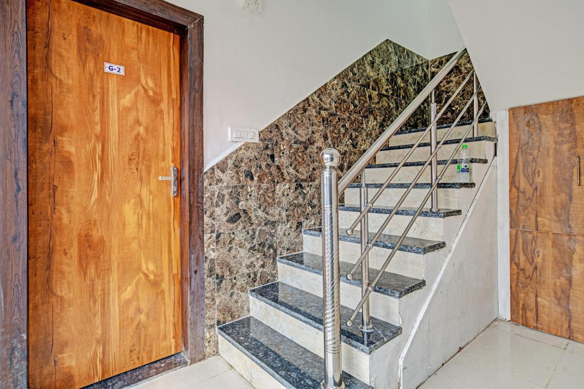 Oyo Flagship Hotel Blue Tick Indore Exterior foto
